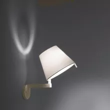 Artemide 0721020A Бра ,кафе,гостиная,спальня